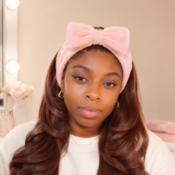 CJAY Beauty model wearing the spa headband